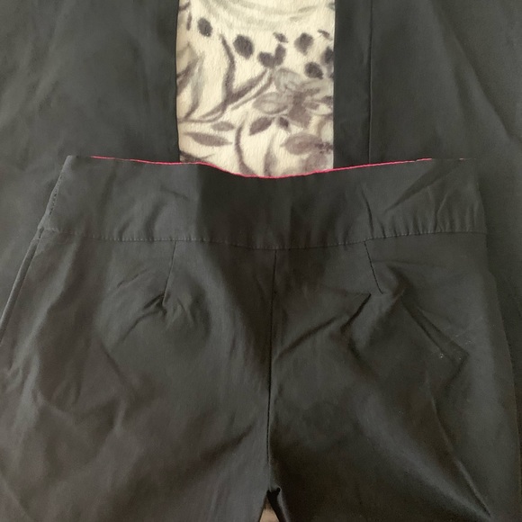 Black pants - Picture 1 of 2